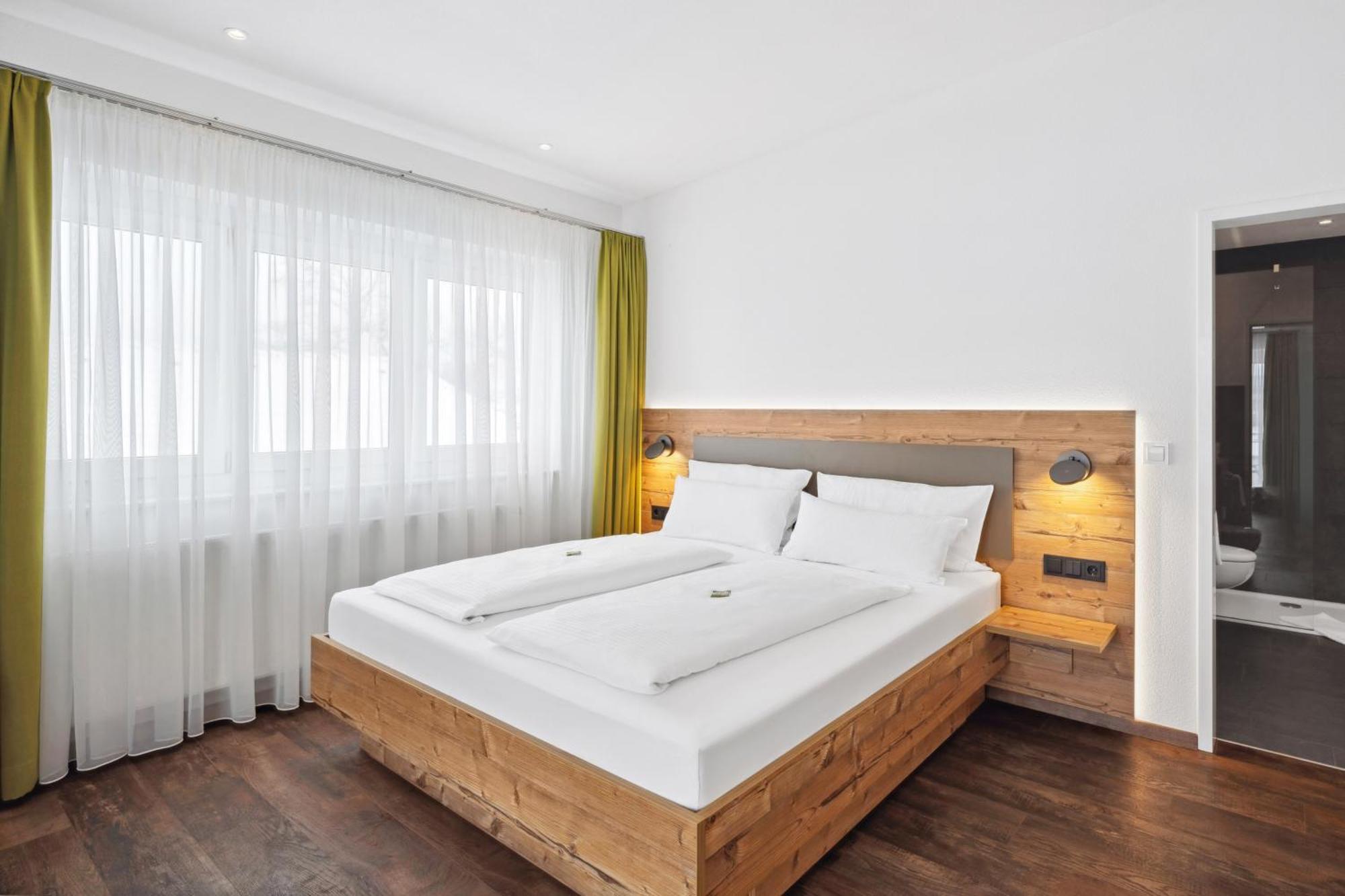 Hotel Zeppelin Laupheim Dış mekan fotoğraf