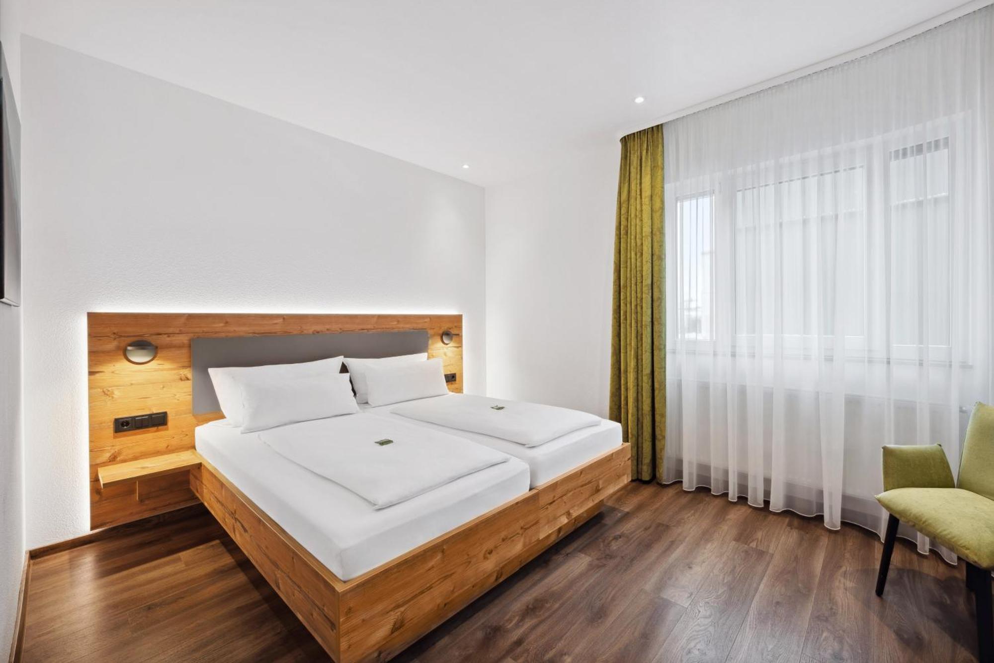 Hotel Zeppelin Laupheim Dış mekan fotoğraf