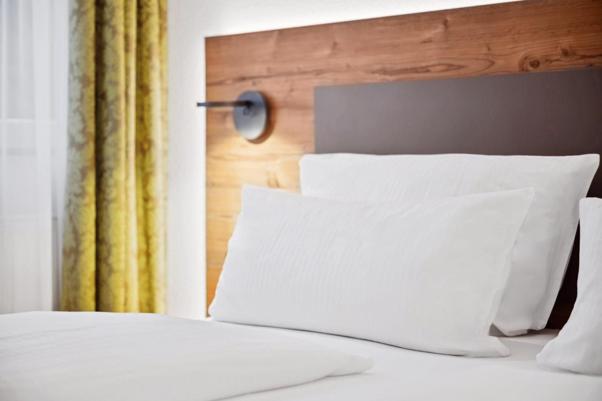 Hotel Zeppelin Laupheim Dış mekan fotoğraf