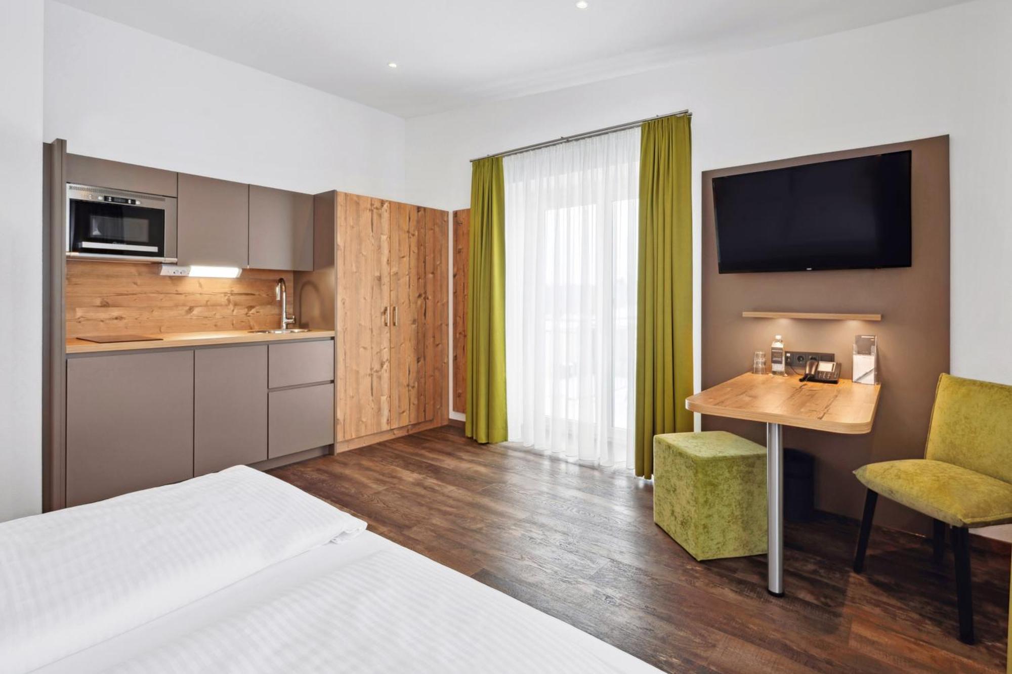 Hotel Zeppelin Laupheim Dış mekan fotoğraf