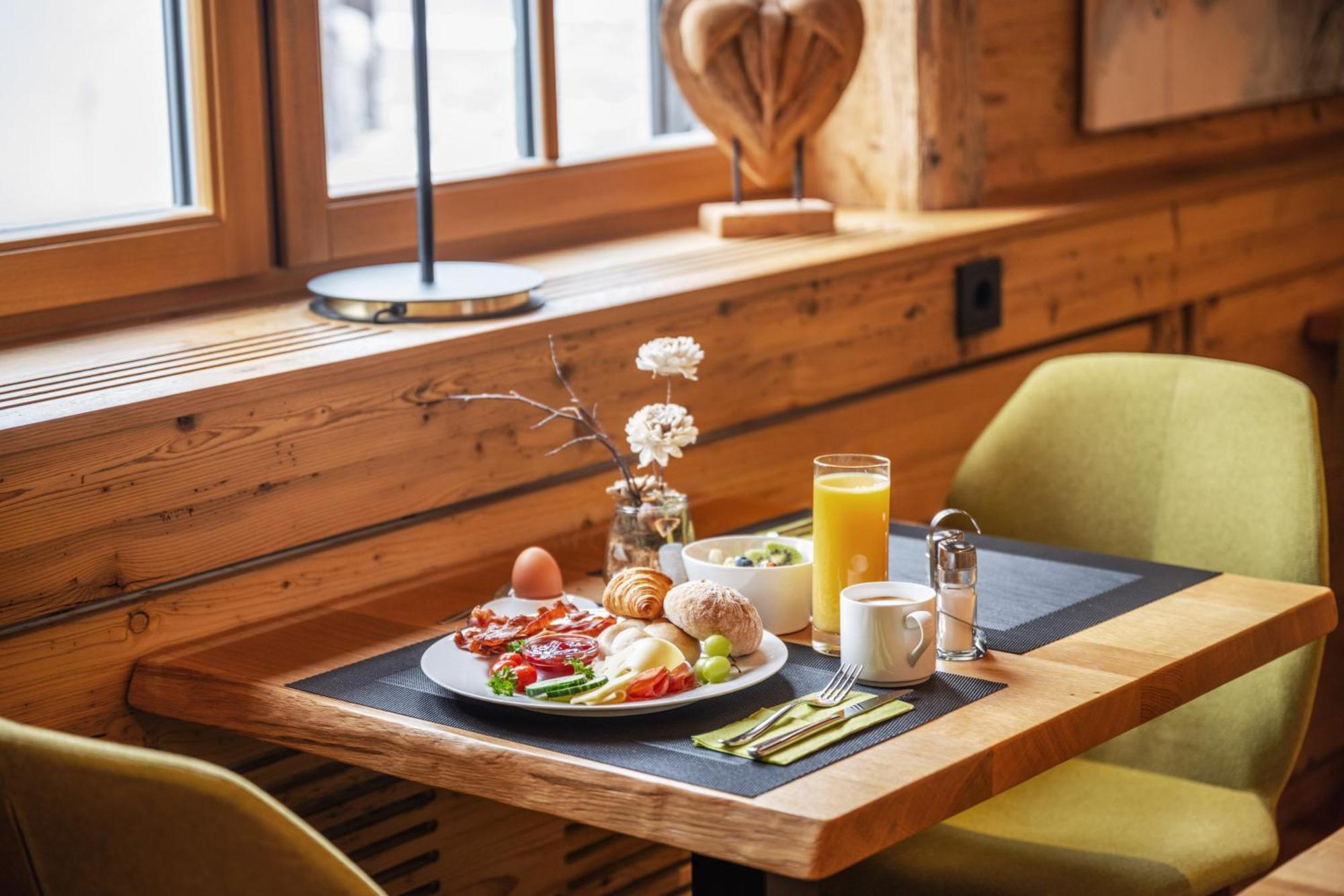 Hotel Zeppelin Laupheim Dış mekan fotoğraf